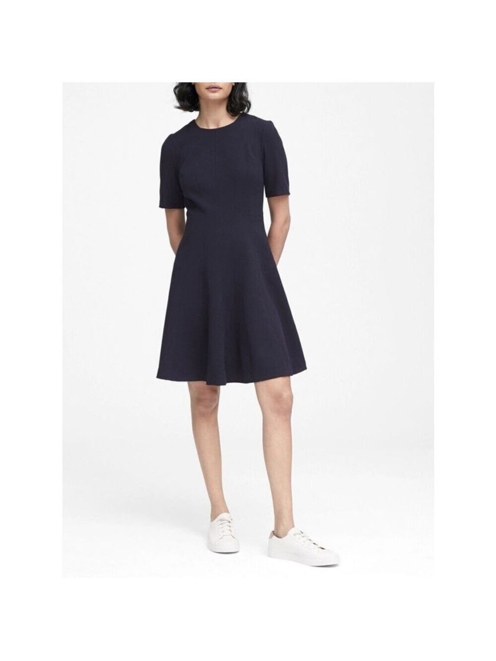Banana Republic Paneled Fit-And-Flare Linear Seam Dress in Preppy Navy, sz 8